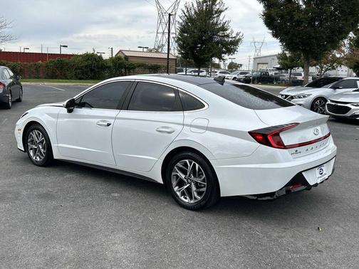 2021 Hyundai SONATA SEL