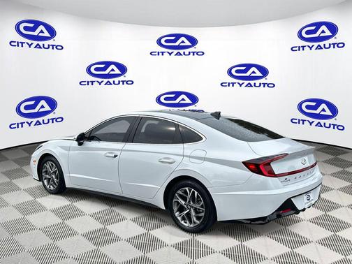 2021 Hyundai SONATA SEL