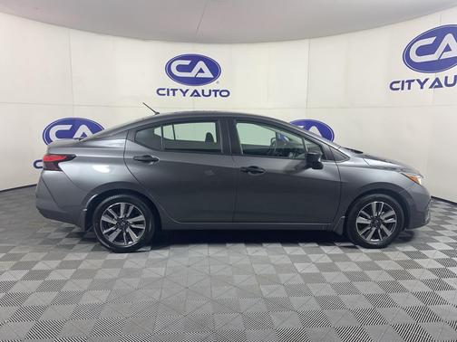 2024 Nissan Versa 1.6 S