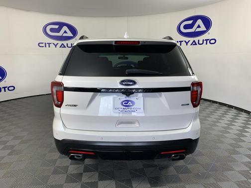 White Platinum Metallic Tri-Coat 2016 Ford Explorer Sport