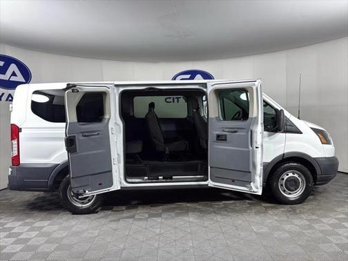 2016 Ford Transit-150 XL