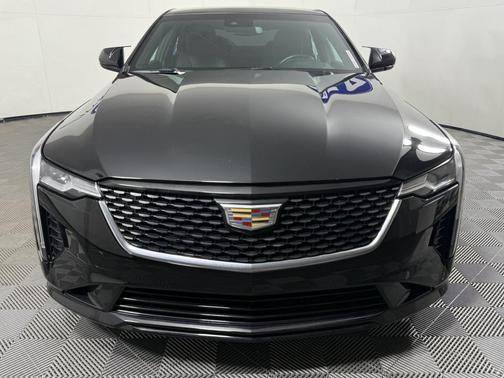 2023 Cadillac CT4 Luxury