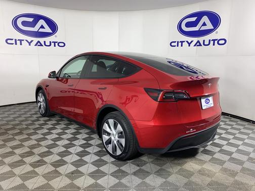 2022 Tesla Model Y Long Range Dual Motor All-Wheel Drive