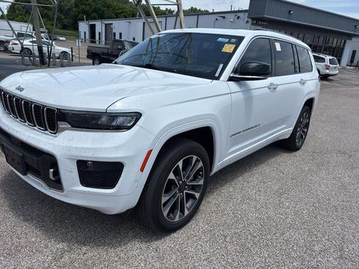 Bright White Clearcoat 2022 Jeep Grand Cherokee L Overland