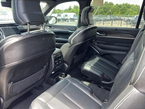 Bright White Clearcoat 2022 Jeep Grand Cherokee L Overland