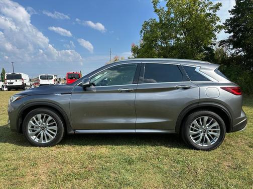 2024 INFINITI QX50 LUXE