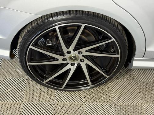 2011 Mercedes-Benz C-Class Sport