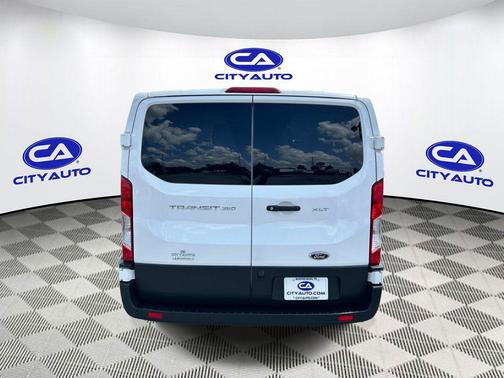 Oxford White 2025 Ford Transit-350 XL