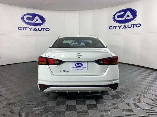 2025 Nissan Altima SV FWD