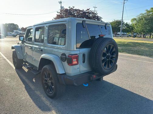 Earl Clearcoat 2024 Jeep Wrangler 4xe Sahara