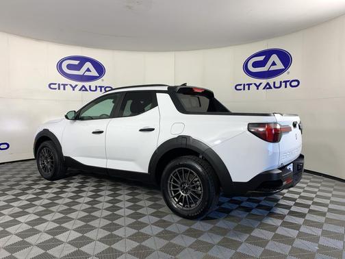Ice White 2022 Hyundai SANTA CRUZ SEL