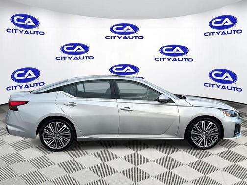 2023 Nissan Altima 2.5 SL