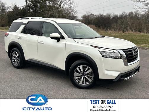 2023 Nissan Pathfinder SL 4WD