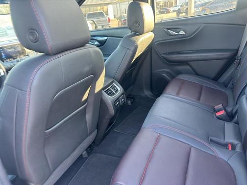 Iridescent Pearl Tricoat 2022 Chevrolet Blazer RS