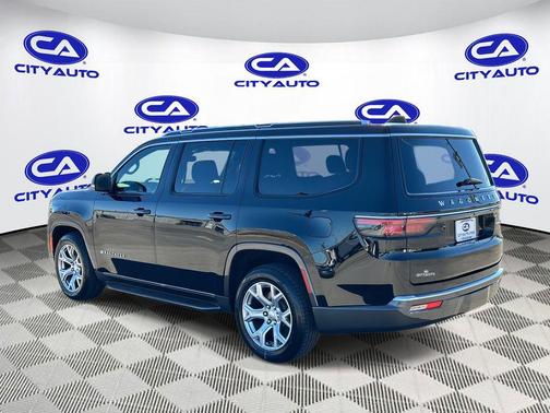 2022 Jeep Wagoneer Series II 4x2