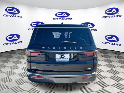 2022 Jeep Wagoneer Series II 4x2