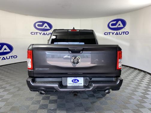 Granite Crystal Metallic Clearcoat 2019 RAM 1500 Big Horn