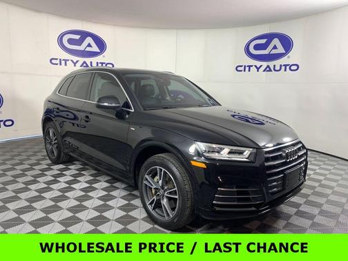 Mythos Black Metallic 2020 Audi Q5 Premium Plus 55 TFSI e quattro S tronic