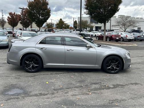 2016 Chrysler 300C Base