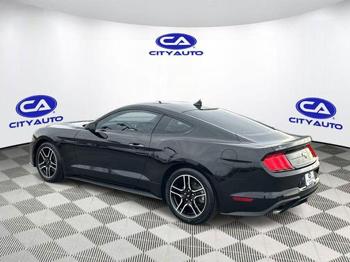 2021 Ford Mustang EcoBoost