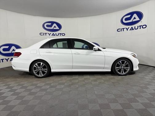 2016 Mercedes-Benz E-Class Sport