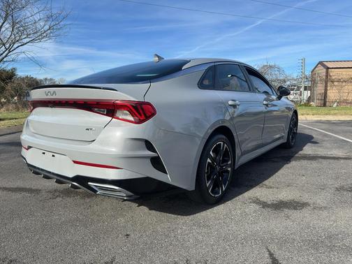 2023 Kia K5 GT-Line