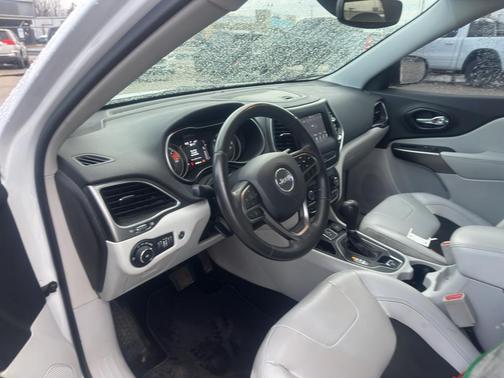 2020 Jeep Cherokee Latitude Plus