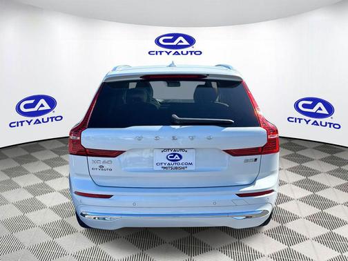 2023 Volvo XC60 B5 Plus Bright Theme