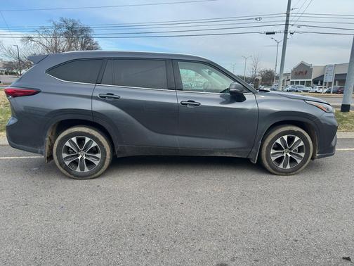 2020 Toyota Highlander XLE