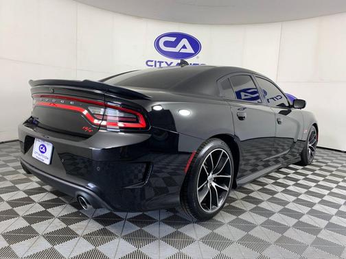Pitch Black Clearcoat 2018 Dodge Charger R/T Scat Pack
