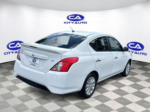 2017 Nissan Versa 1.6 SV