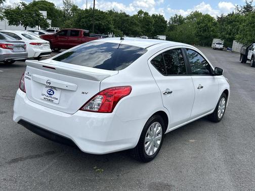 2017 Nissan Versa 1.6 SV