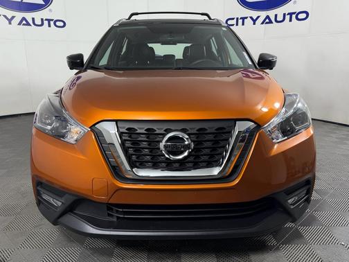 2019 Nissan Kicks SR