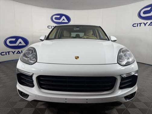 2017 Porsche Cayenne Platinum Edition