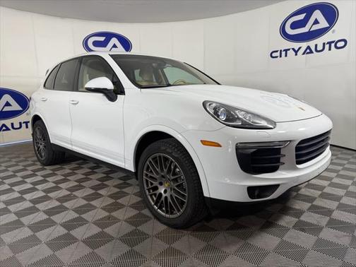 2017 Porsche Cayenne Platinum Edition