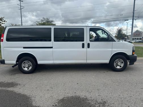 2022 Chevrolet Express 3500 RWD 3500 Extended Wheelbase LS