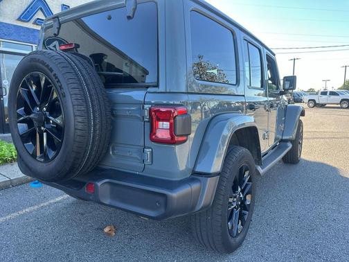 Anvil Clear Coat 2024 Jeep Wrangler 4xe Sahara