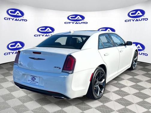 2023 Chrysler 300 S