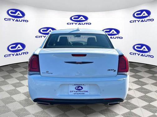2023 Chrysler 300 S