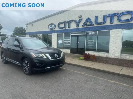 Magnetic Black Metallic 2017 Nissan Pathfinder Platinum