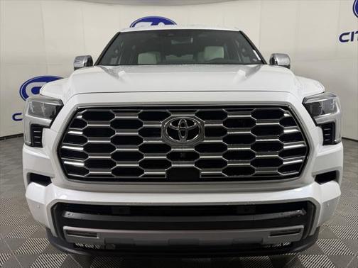 2025 Toyota Sequoia Base