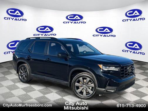 2023 Honda Pilot 2WD Sport