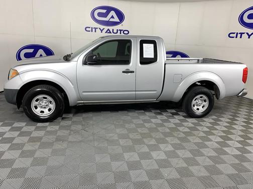Brilliant Silver 2015 Nissan Frontier S