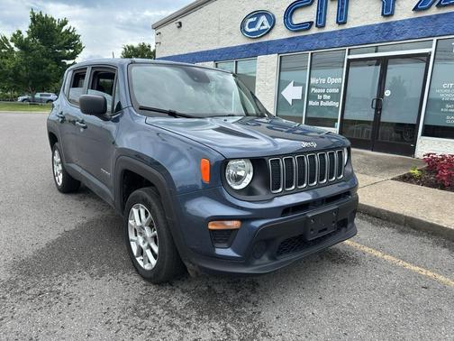 Slate Blue Pearlcoat 2023 Jeep Renegade Latitude