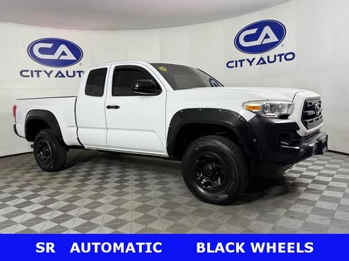 2016 Toyota Tacoma SR