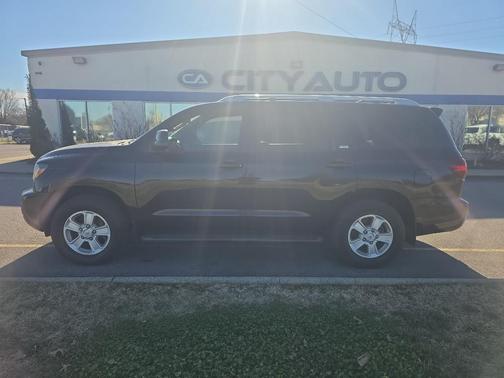 2019 Toyota Sequoia SR5