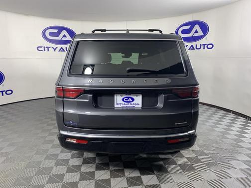 2022 Jeep Wagoneer Series III 4x2