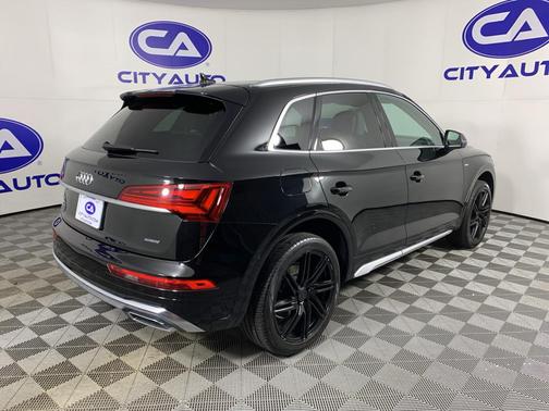 2023 Audi Q5 45 S line Premium Plus