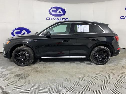 2023 Audi Q5 45 S line Premium Plus