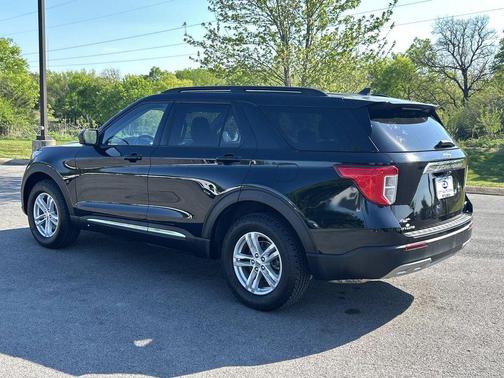 Agate Black Metallic 2023 Ford Explorer XLT